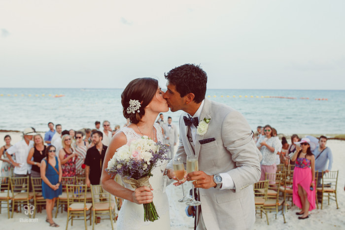 Shauna + Dimitri |Wedding at El Taj Oceanfront & Beachside Condo Hotel | Reception at Wicky`s | Playa del Carmen Wedding Photographer