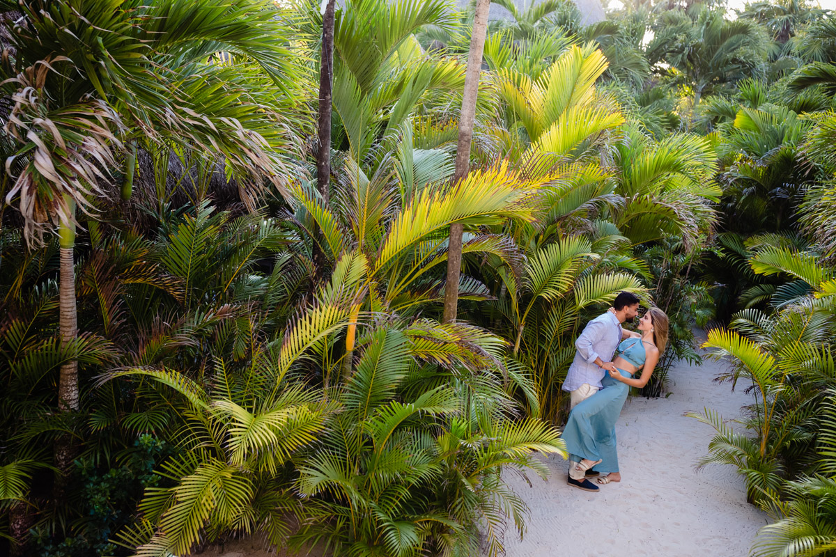 The greenery of Tulum in your pictures!