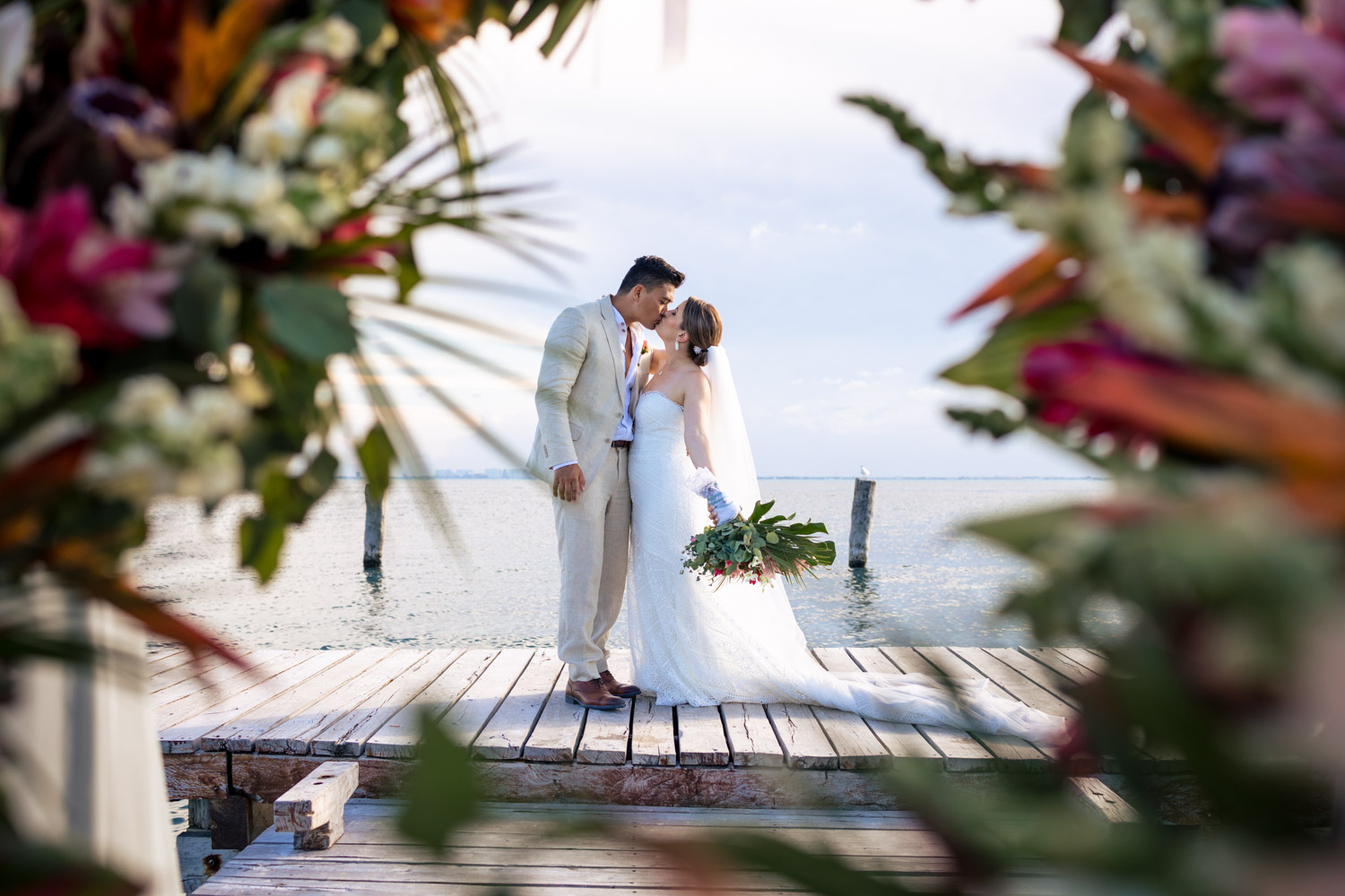 Wedding in Isla Mujeres. Elvis Aceff best photographer 