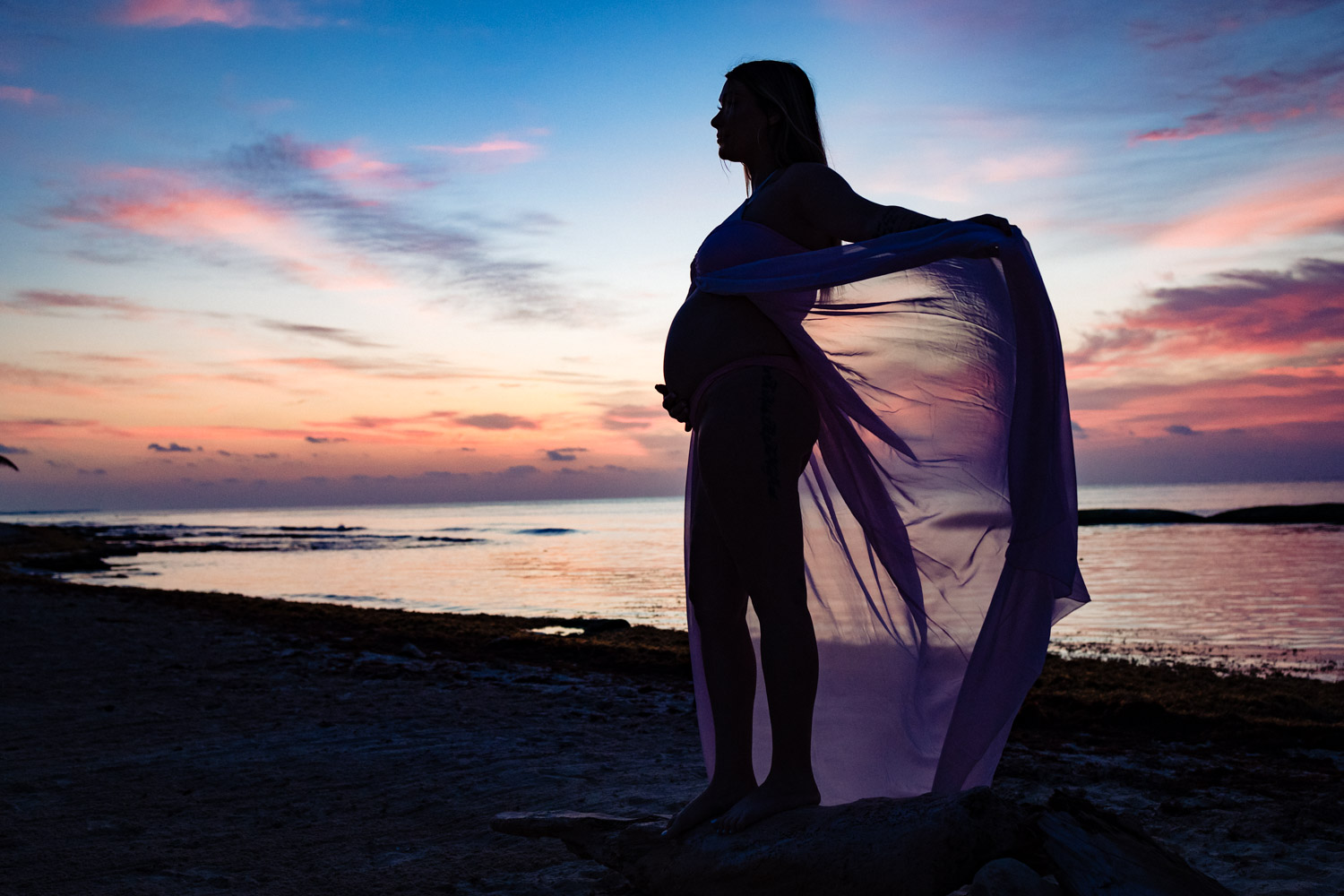 Riviera Maya Sunrise Maternity Photoshoot
