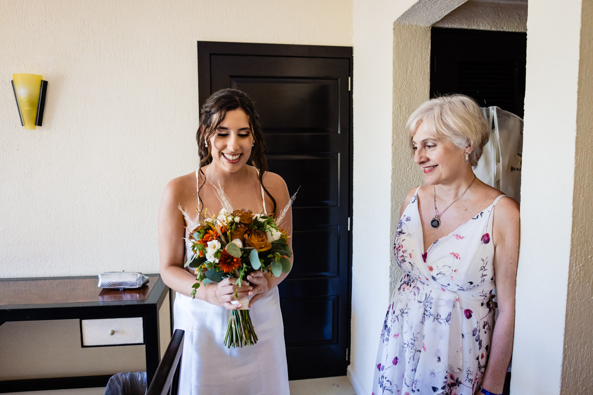 Riviera Maya Bride Getting Ready