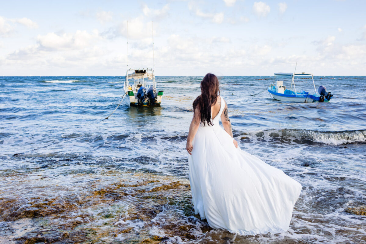 Day after wedding Photoshoot in Playa del Carmen | Pia + Phil