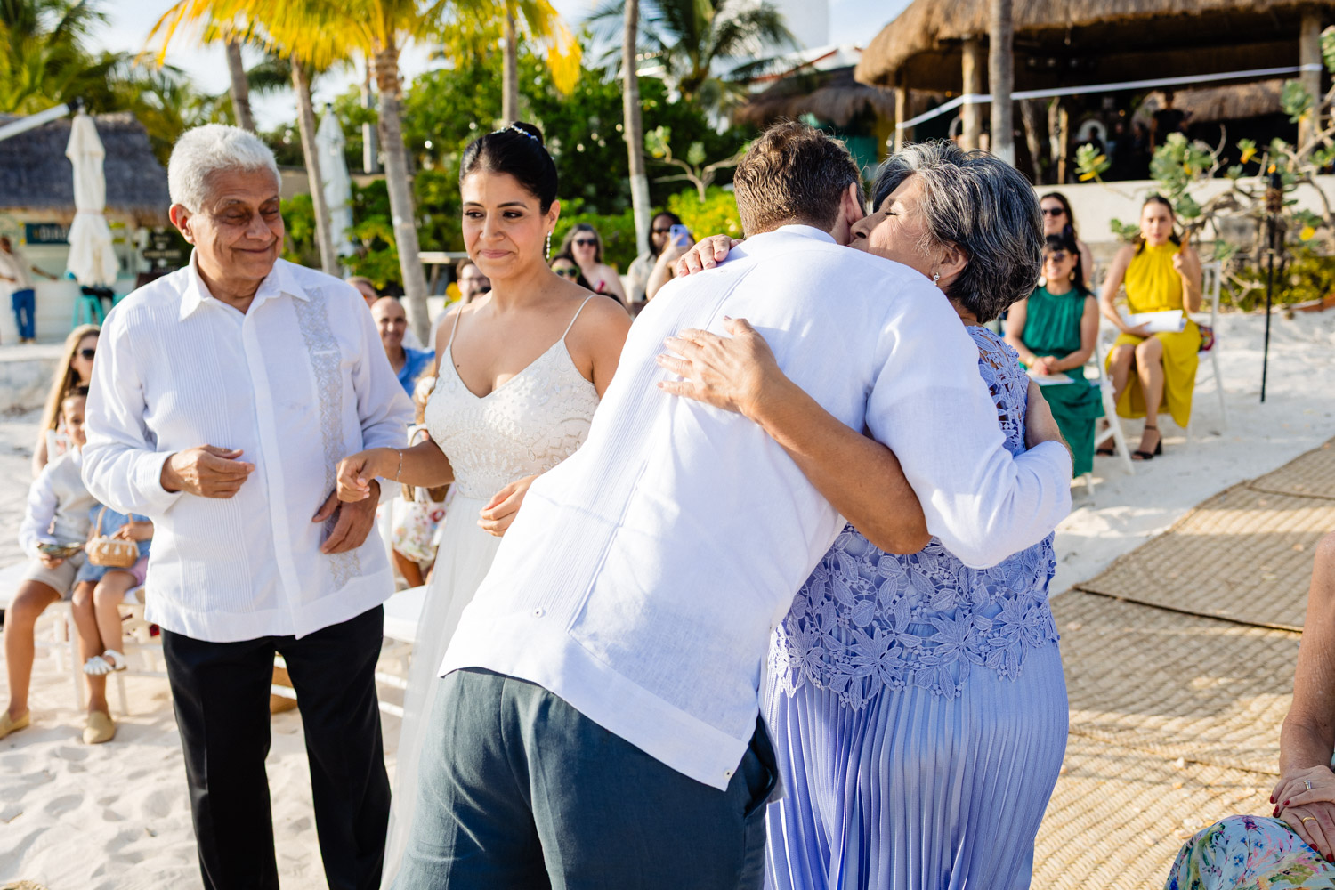 Stunning Beach Wedding Photos in Isla Mujeres