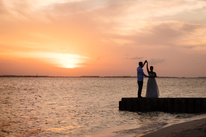 Stunning Beach Wedding Photos in Isla Mujeres | Diana and Dani