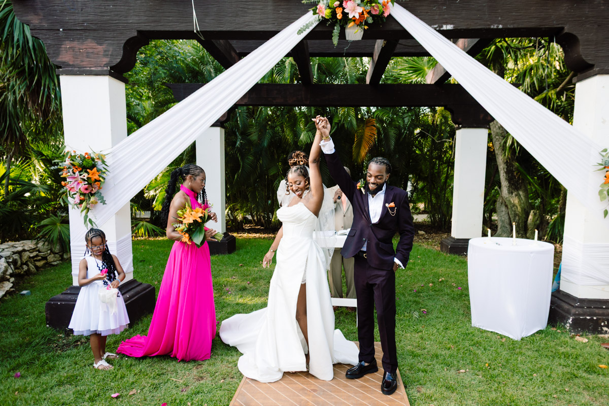 Sandos Playacar Garden Wedding Photos