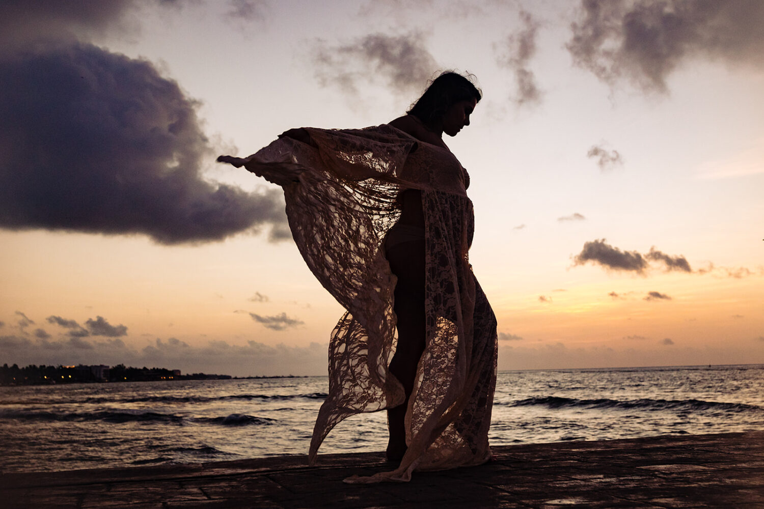 maternity photoshoot Playa del Carmen beach