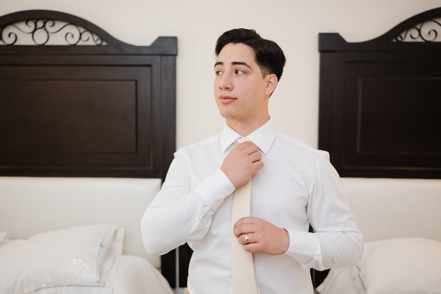 Xcaret groom getting ready 