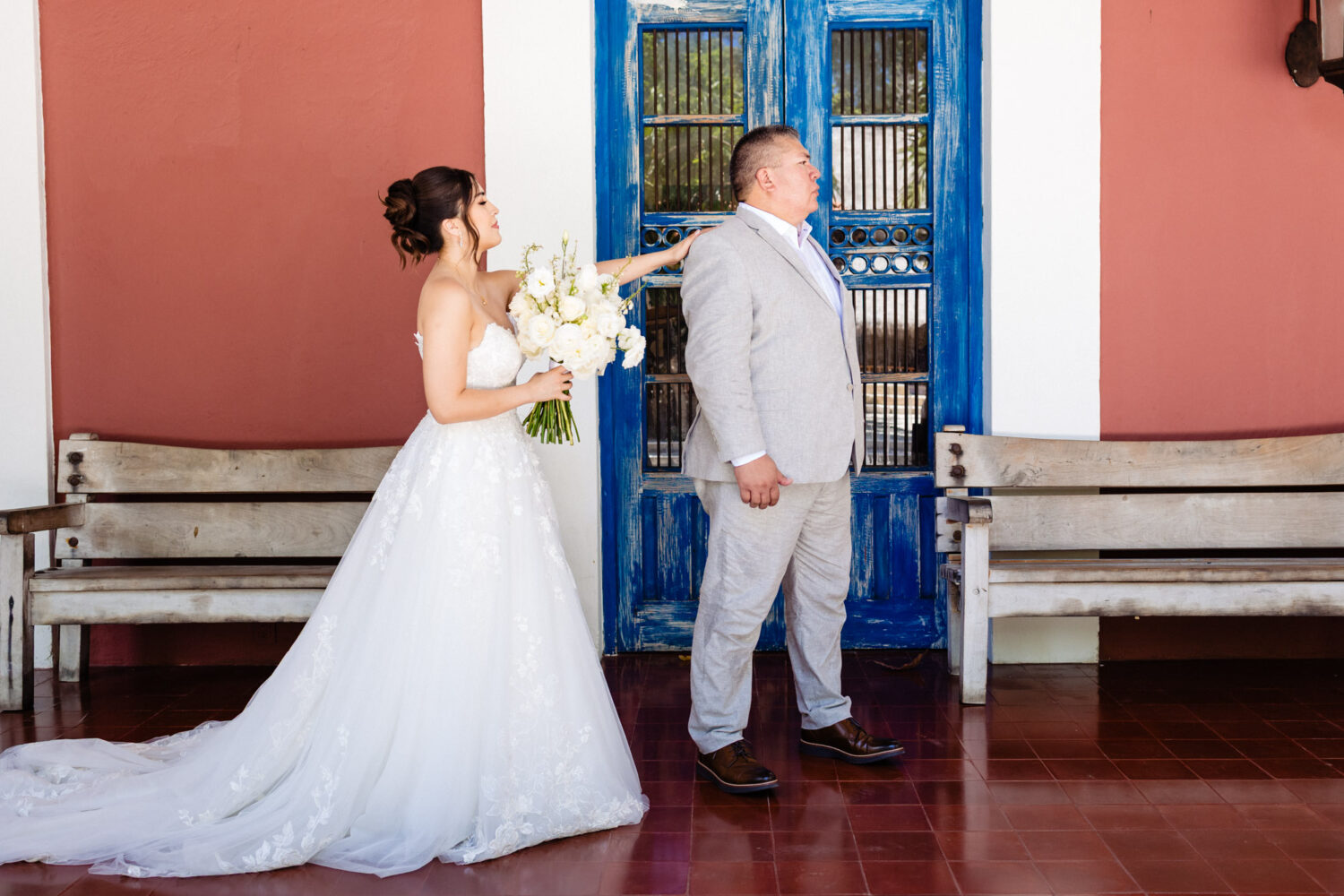 Father of the bride first look