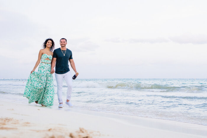 Cancun Vacation Photographer: A Personalized Alternative to Flytographer
