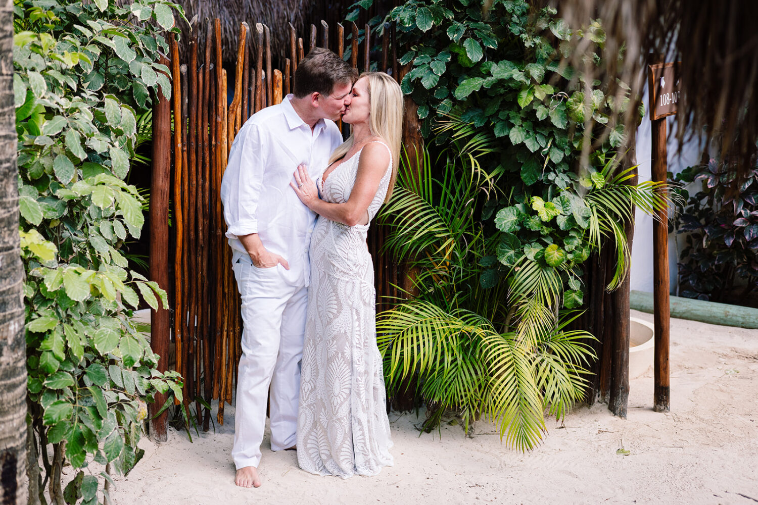 elopement photography in Tulum

